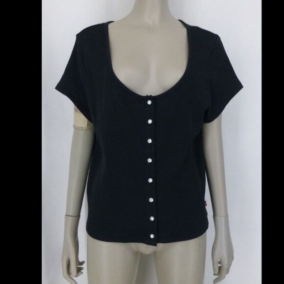 NWOT Levi's Plus Size Ribbed Button Up Blouse - Picture 2 of 9